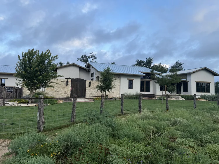 Hill Country outdoor living